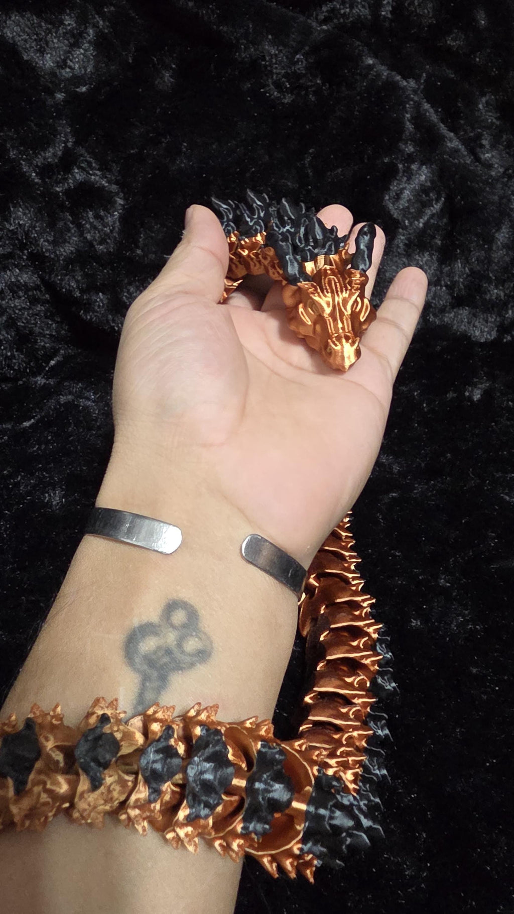 Giant articulated dragon 21"