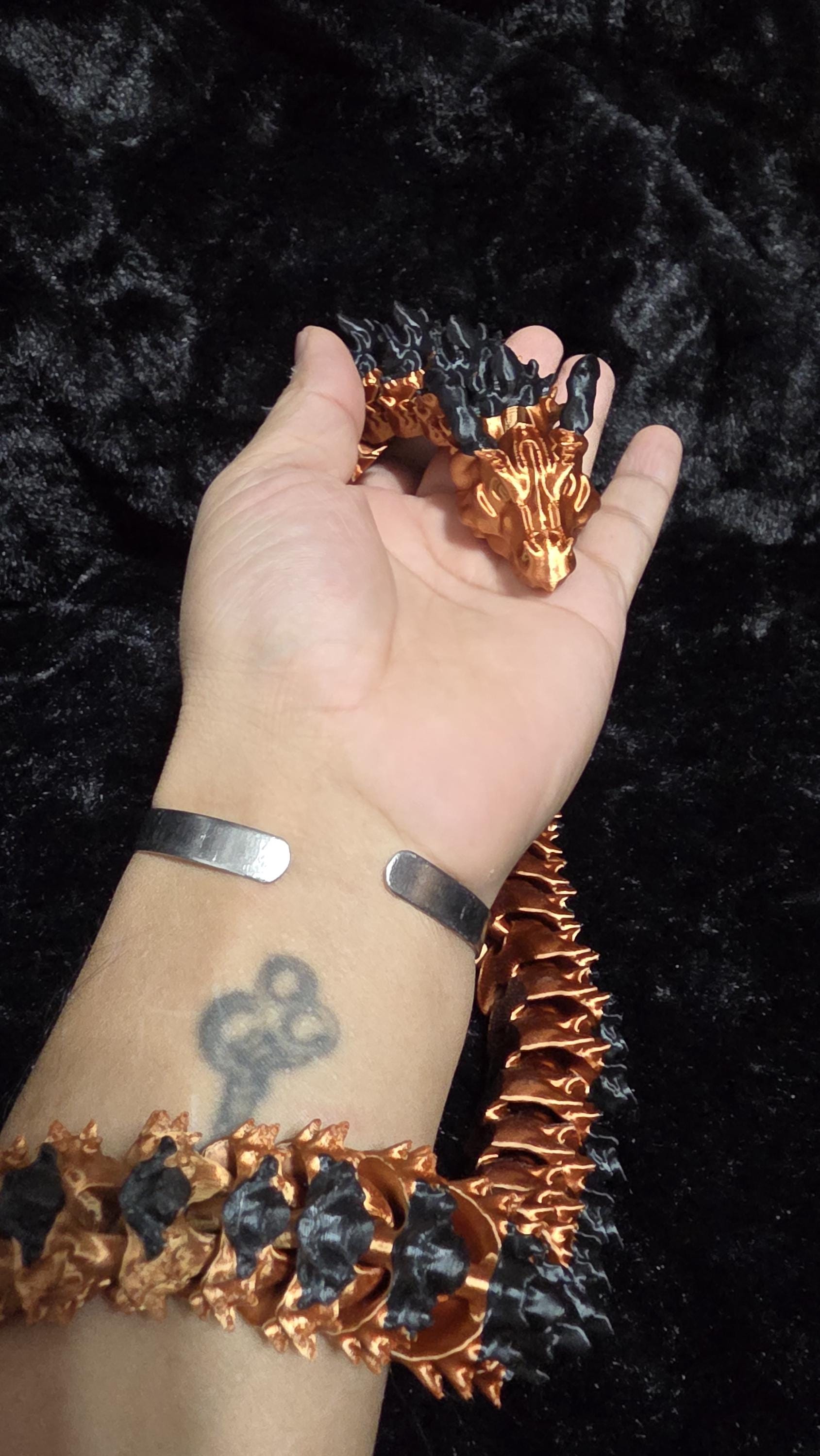 Giant articulated dragon 21"