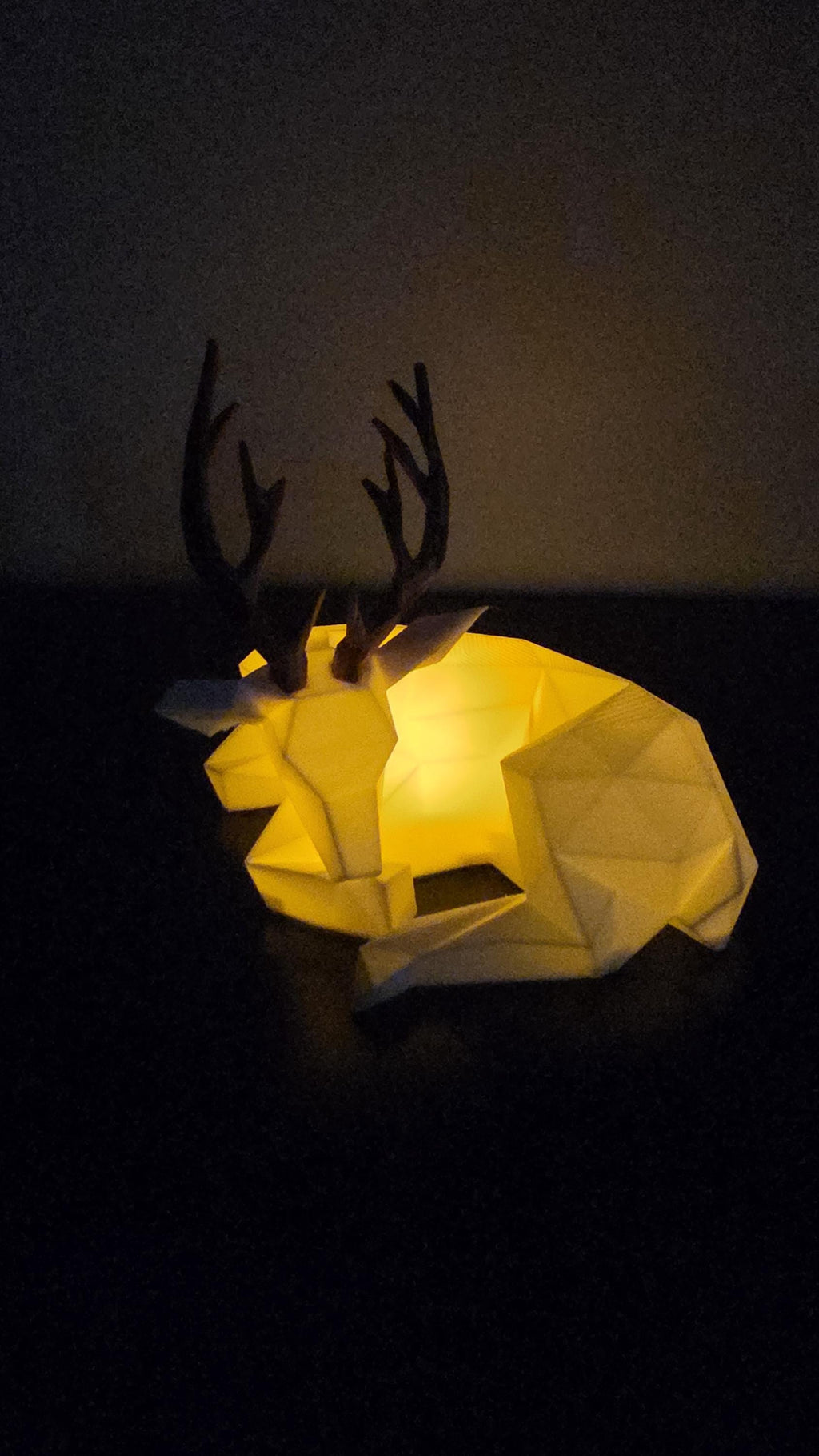 Low Poly Reindee-Table lamp