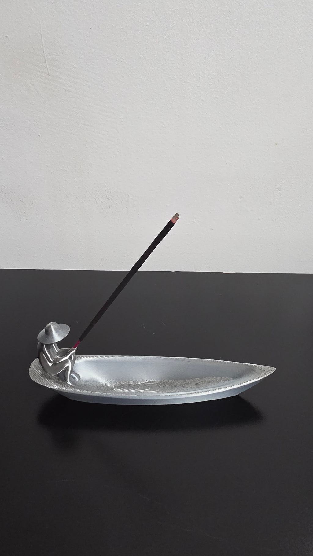 Silk Fisherman Incense Holder